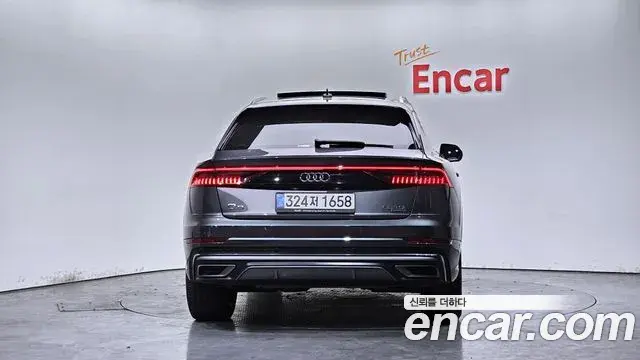 Audi Q8 2021 — Photo 20/20
