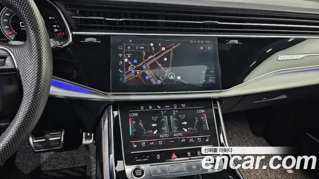 Audi Q8 2021 — Photo 3/20
