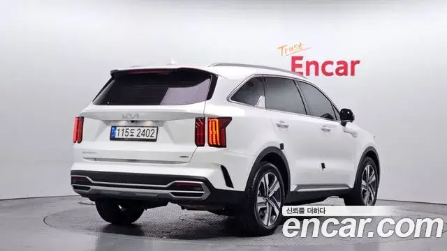 Kia Sorento 2022 — Фото 2/20