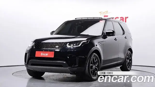Land Rover Discovery 5 2019 — ფოტო 2/20