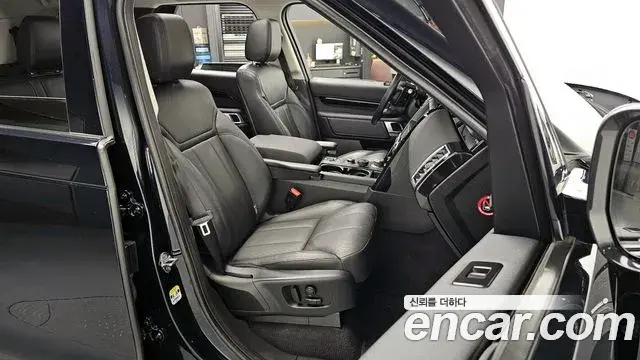 Land Rover Discovery 5 2019 — ფოტო 3/20