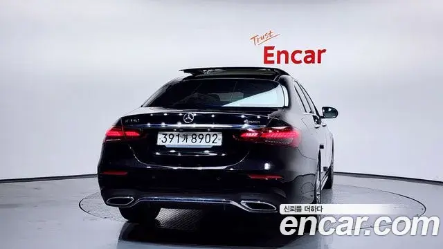 Mercedes-Benz E-Class 2020 — Şəkil 12/20
