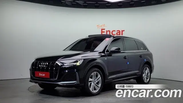 Audi Q7 2021 — Photo 16/20