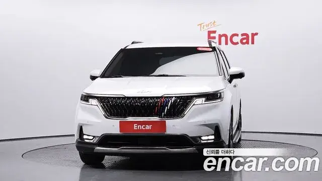 Kia Carnival 2021 — Фото 3/20