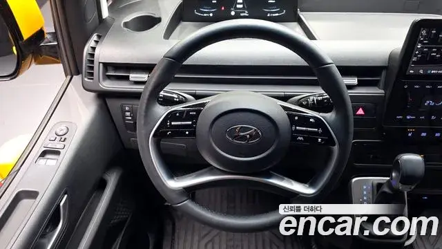 Hyundai Staria 2024 — Photo 14/20