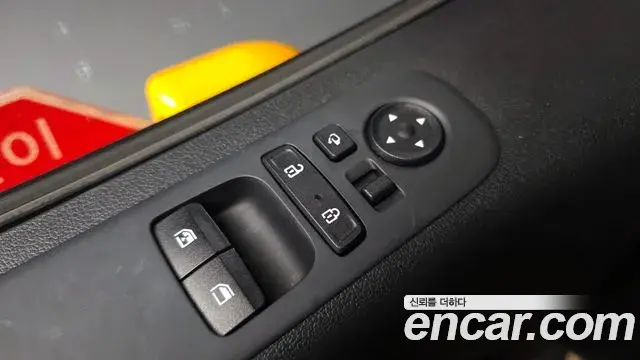 Hyundai Staria 2024 — Photo 16/20