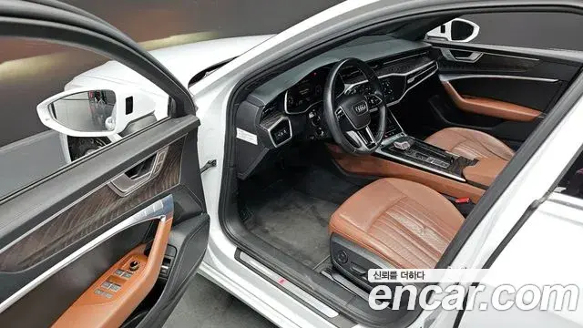 Audi A6 2021 — Фото 12/20