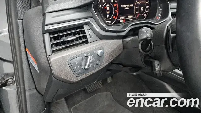 Audi A4 2019 — Photo 20/20