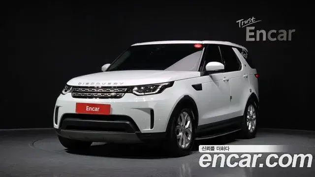 Land Rover Discovery 5 2019 — ფოტო 15/20