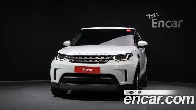 Land Rover Discovery 5 2019 — ფოტო 2/20