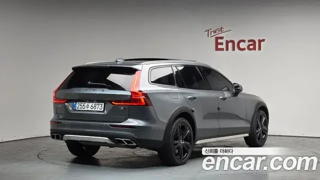 Volvo V60 Cross Country 2020 — Şəkil 18/20