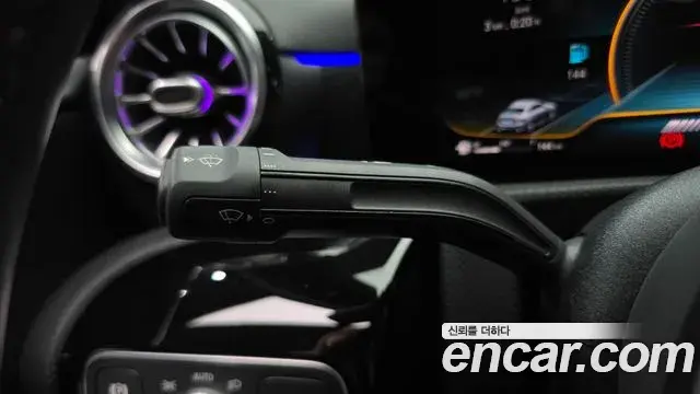 Mercedes-Benz A-Class 2020 — ფოტო 6/20