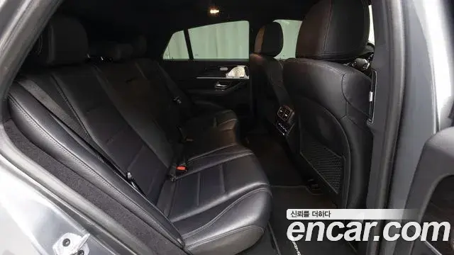 Mercedes-Benz GLE-Class 2022 — Şəkil 9/20