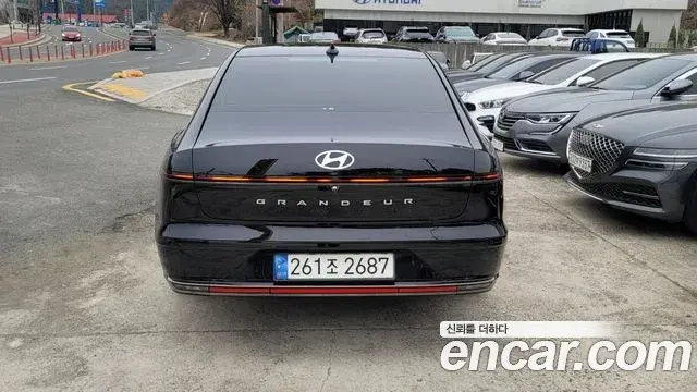 Hyundai Grandeur Hybrid 2023 — Şəkil 9/20