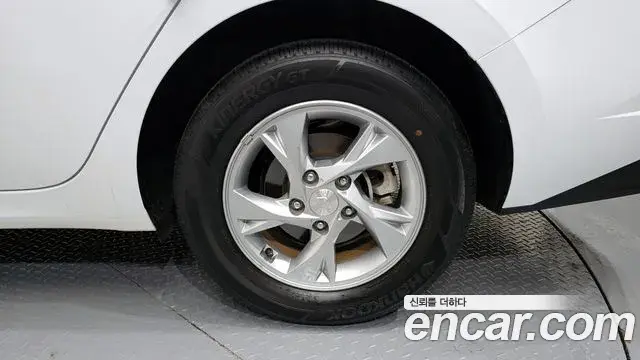 Hyundai Avante 2020 — Photo 5/20