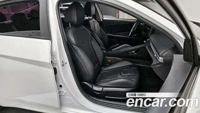 Hyundai Avante 2020 — Photo 12/20