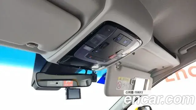 Hyundai Staria 2022 — Photo 19/20
