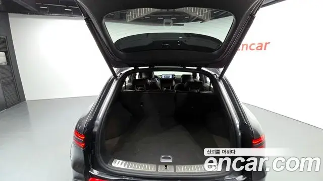 Genesis GV70 2021 — ფოტო 13/20