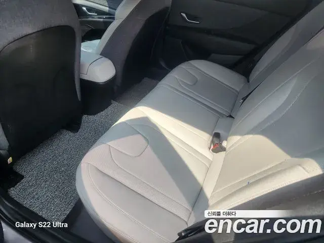 Hyundai The New Avante Hybrid 2022 — Photo 3/20