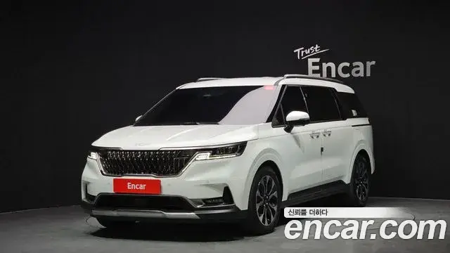 Kia Carnival 2022 — Фото 1/20