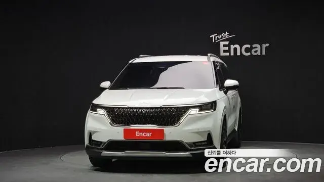 Kia Carnival 2022 — Фото 3/20