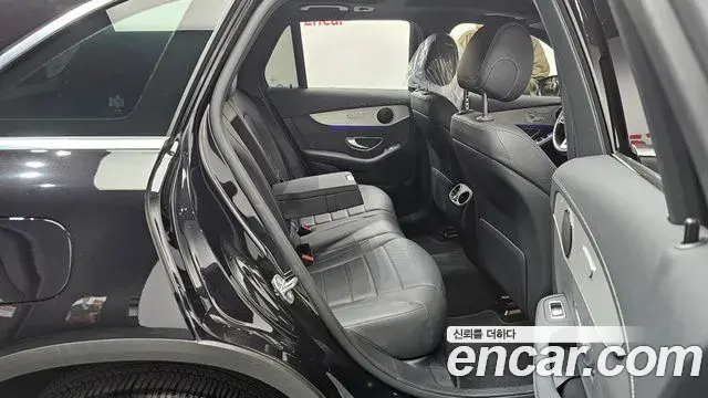 Mercedes-Benz GLC-Class 2020 — Şəkil 18/20