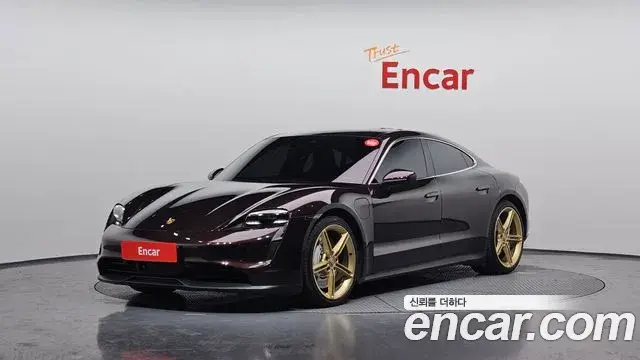 Porsche Taycan 2021 — ფოტო 2/20