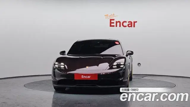 Porsche Taycan 2021 — ფოტო 12/20