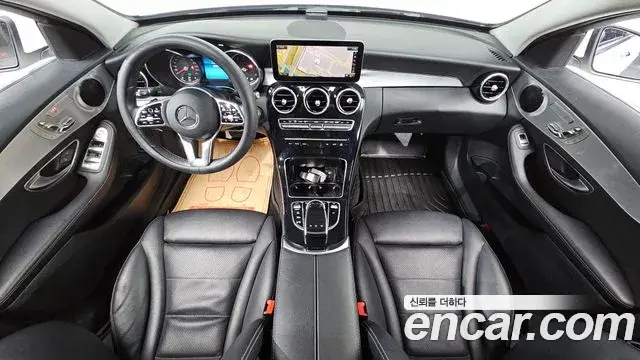 Mercedes-Benz C-Class 2020 — Фото 9/19