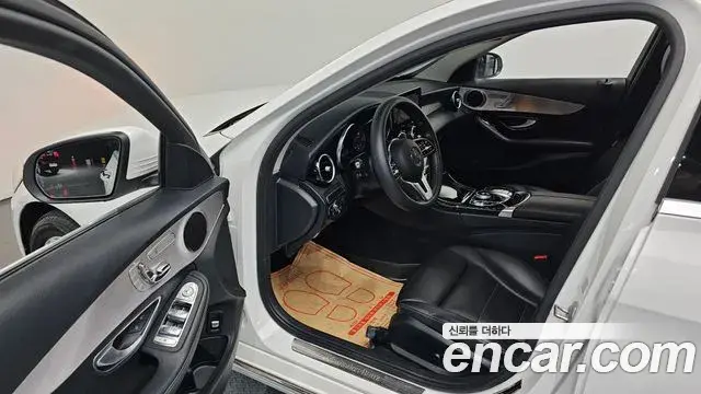 Mercedes-Benz C-Class 2020 — Фото 7/19