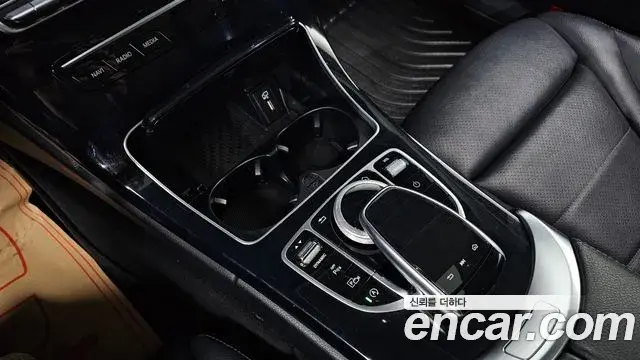 Mercedes-Benz C-Class 2020 — Фото 17/19