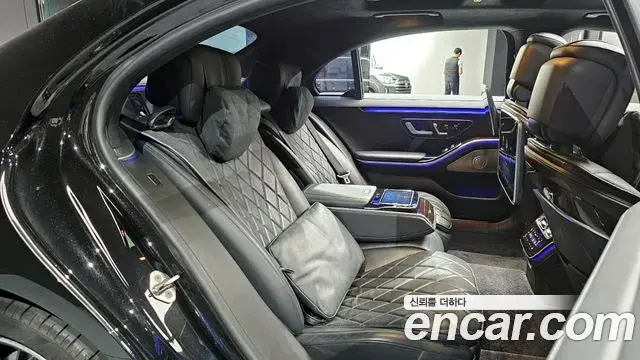 Mercedes-Benz S-Class 2021 — ფოტო 17/20
