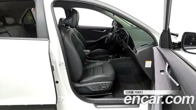 Kia Niro 2025 — Фото 11/20