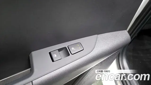 Kia Niro 2025 — Фото 18/20