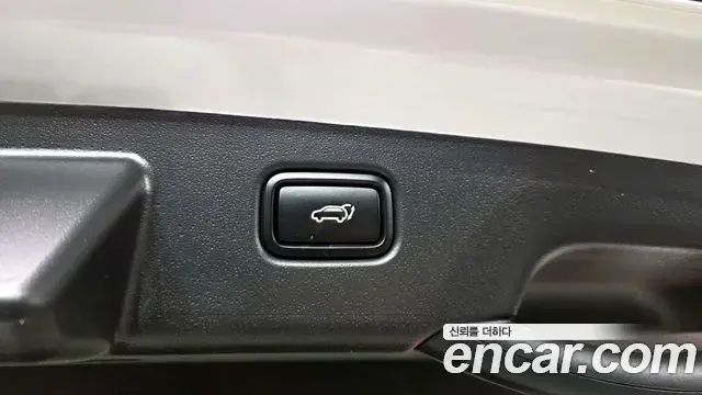Kia Niro 2025 — Фото 20/20