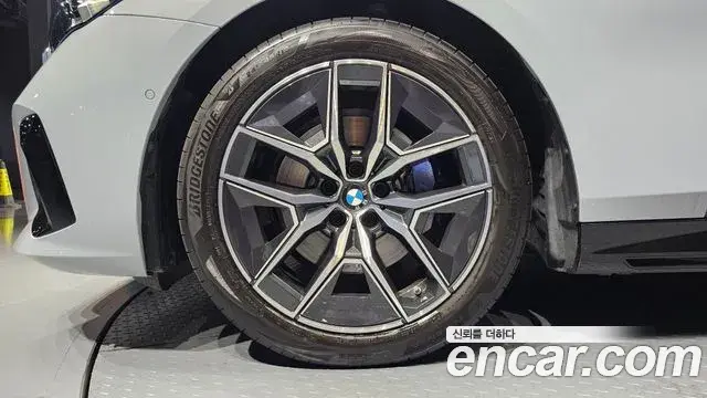 BMW 5 Series 2025 — Photo 5/20