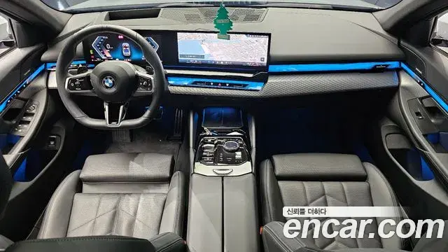 BMW 5 Series 2025 — Photo 7/20