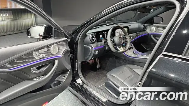 Mercedes-Benz E-Class 2023 — Фото 10/20