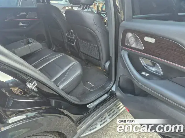 Mercedes-Benz GLE-Class 2021 — ფოტო 19/20