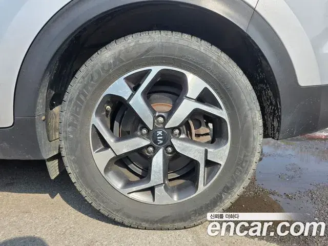 Kia Sportage The Bold 2021 — Фото 17/20