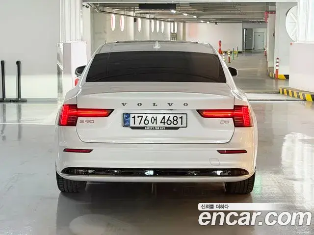 Volvo S90 2025 — ფოტო 18/20