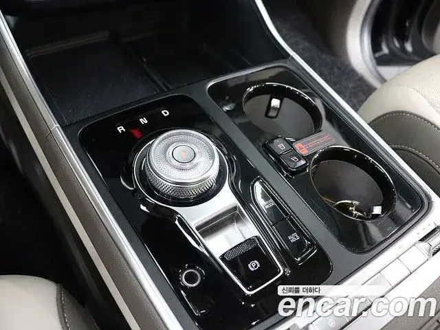 Kia Carnival 2024 — Şəkil 10/20