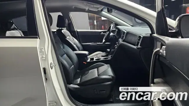 Kia Sportage The Bold 2020 — Şəkil 15/20