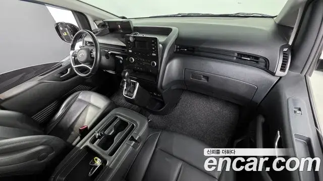 Hyundai Staria 2023 — Фото 7/20