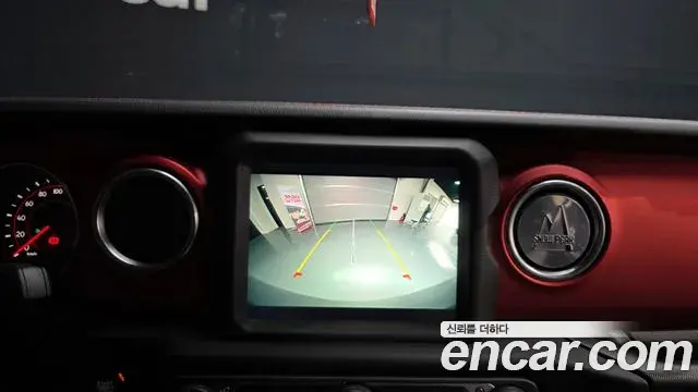 Jeep Wrangler 2020 — ფოტო 12/20