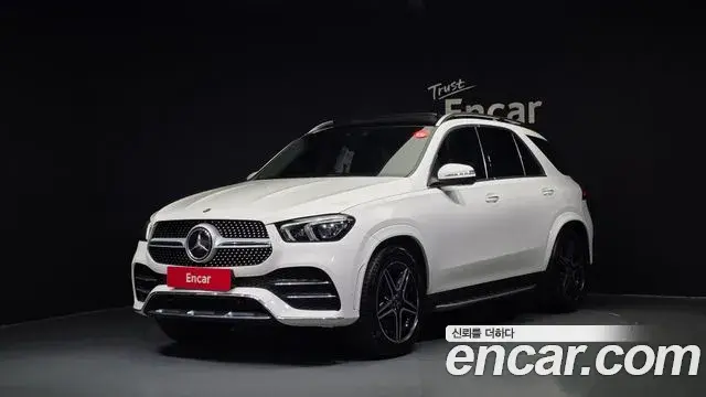 Mercedes-Benz GLE-Class 2021 — Фото 1/20