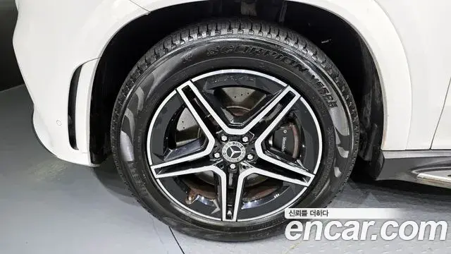 Mercedes-Benz GLE-Class 2021 — Фото 5/20