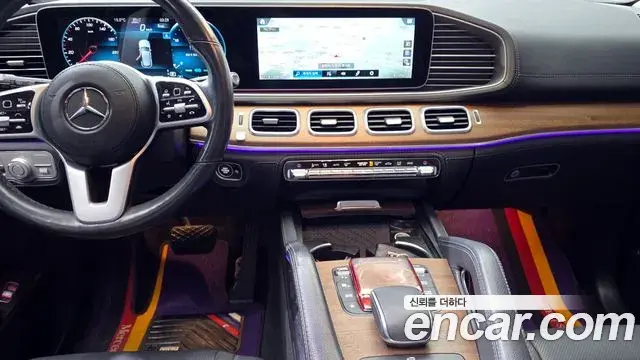 Mercedes-Benz GLE-Class 2021 — Фото 19/20