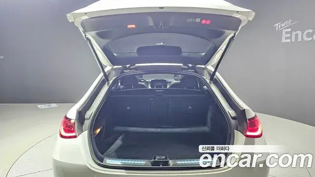 Mercedes-Benz GLC-Class 2025 — Şəkil 6/20