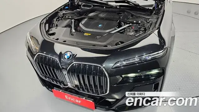 BMW 7 Series 2023 — ფოტო 2/20